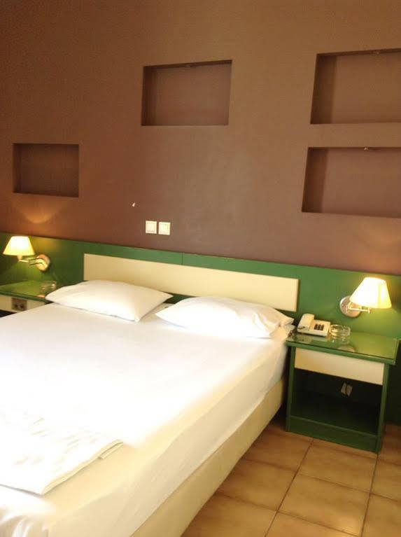 Hotel Platon Athén Kültér fotó