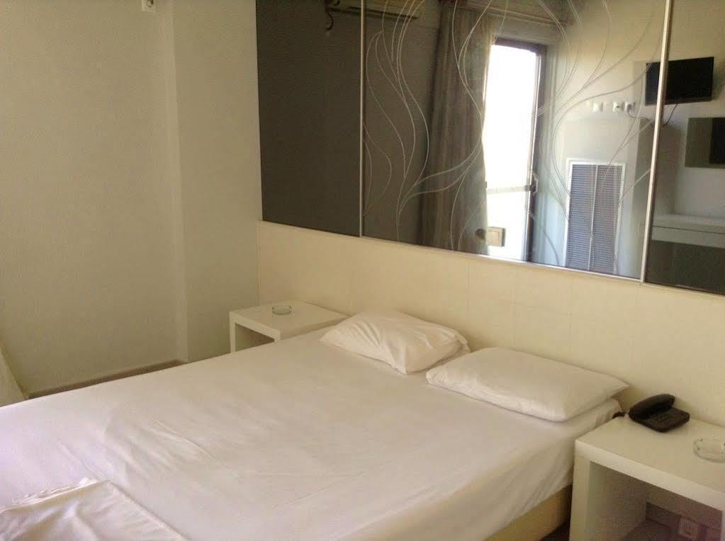 Hotel Platon Athén Kültér fotó