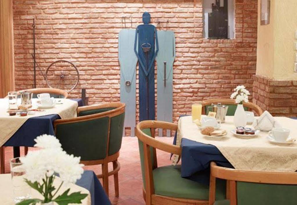Hotel Platon Athén Kültér fotó